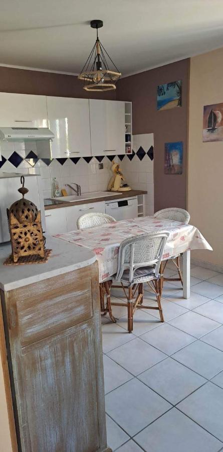 En plein cœur de l’Île d'Oléron, suite parentale. Dolus-d'Oléron Extérieur photo